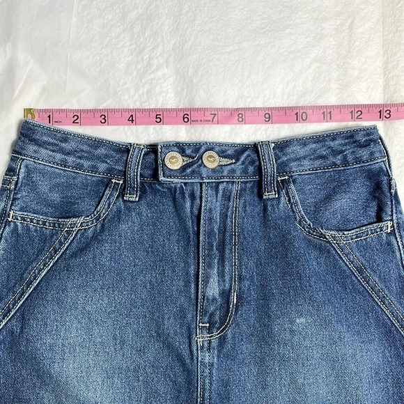 Hollister size 26 inch-waist (1 JR) ultra rise denim skirt - Picture 3 of 5